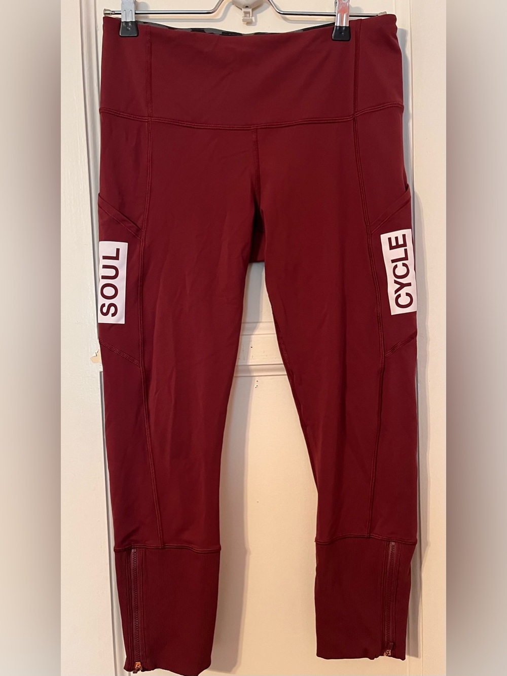 Lululemon x SoulCycle Burgundy Leggings Side Pockets Ankle Zips Size 10